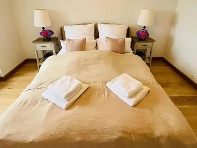 Un ou plusieurs lits dans un hébergement de l'établissement Holiday Home Villa Monrepos by Interhome