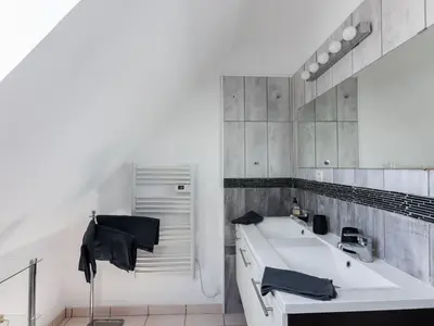 Salle de bains dans l'établissement Holiday Home Villa DUXCAAR by Interhome