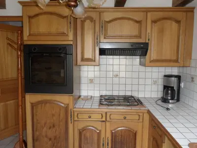 Cuisine ou kitchenette dans l'établissement Holiday Home Gîte du four à pain - Unterkunft im Brotofen by Interhome