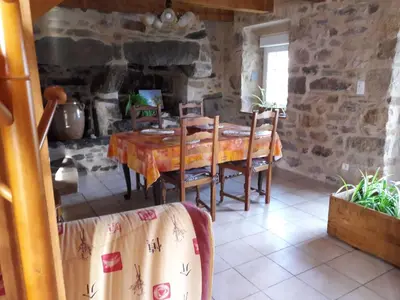 Coin salon dans l'établissement Holiday Home Gîte du four à pain - Unterkunft im Brotofen by Interhome