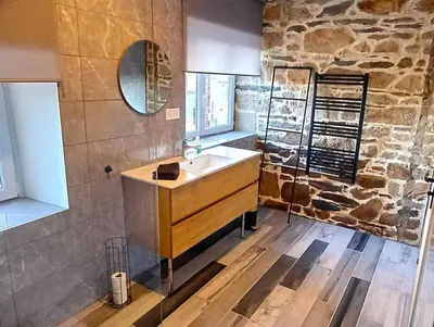 Salle de bains dans l'établissement Refuge Secret en Bretagne - Mer & Nature à Deux Pas !