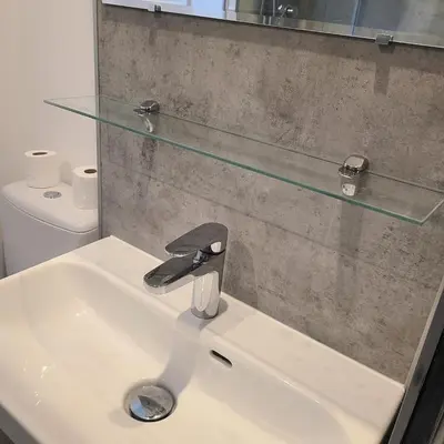 Salle de bains dans l'établissement Appartement BREST avec TV dans la chambre et le salon