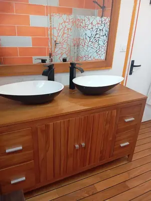 Salle de bains dans l'établissement Centre Finistère, tout à proximité