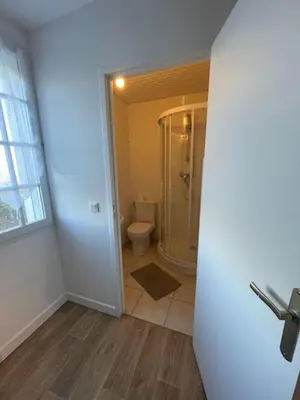 Salle de bains dans l'établissement Le OUESSANTIN