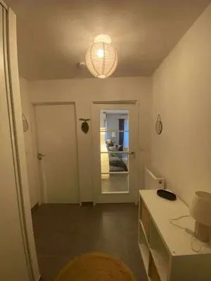 Cuisine ou kitchenette dans l'établissement Appartement 49 mètres carrés, calme, récent, bien situé, accessible en voiture garage, ascenseur