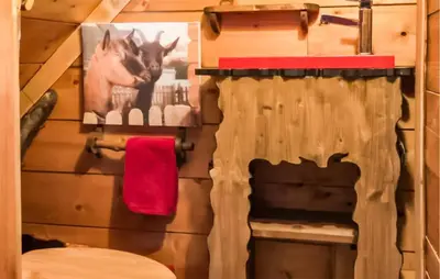 Salle de bains dans l'établissement La Tanière
