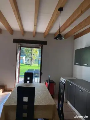 Cuisine ou kitchenette dans l'établissement Charmant penty pour un séjour calme et reposant
