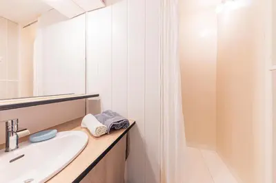 Salle de bains dans l'établissement Ouest Découvertes