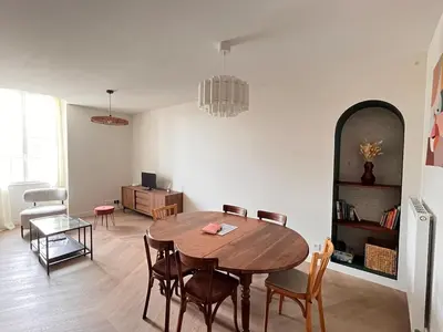 Coin salon dans l'établissement L'Escale Renanaise