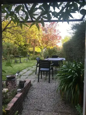 Jardin de l'établissement cottage in Logonna