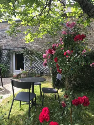 Jardin de l'établissement cottage in Logonna