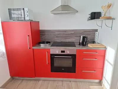 Cuisine ou kitchenette dans l'établissement Modern holiday home in St Pol de Leon