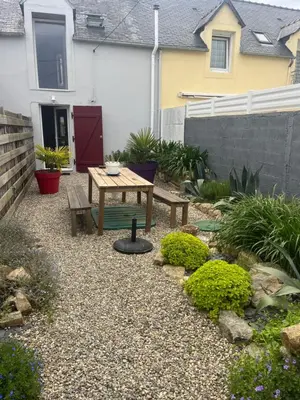 Jardin de l'établissement Petite maison de pêcheurs