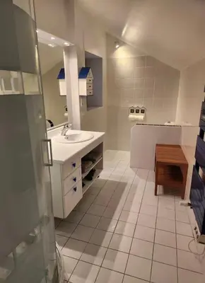 Salle de bains dans l'établissement Longère au coeur du pays Bigouden