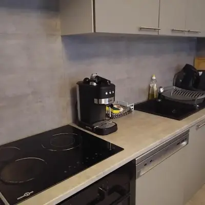 Kerinou appartement dans immeuble avec interphone