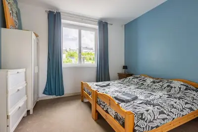 Un ou plusieurs lits dans un hébergement de l'établissement Grande maison à 100 mètres de la plage