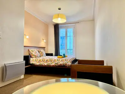 Coin salon dans l'établissement LE VINTAGE, Charme et confort au pied de la Cathédrale de Quimper
