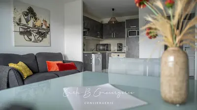 Cuisine ou kitchenette dans l'établissement Le Hublot Apartment 4 pers Thalasso Concarneau