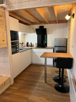Cuisine ou kitchenette dans l'établissement ty loft keremma