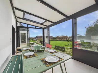 Jardin de l'établissement Plage à 300 m, maison pour 7, jardin et véranda