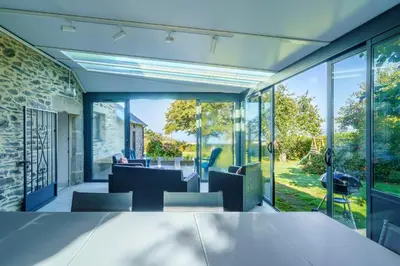 Coin salon dans l'établissement Le Domaine Creach Guennou - 300m de la plage