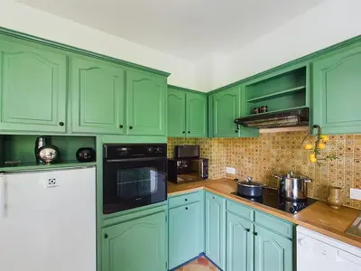 Cuisine ou kitchenette dans l'établissement Spacieuse Néo-Bretonne