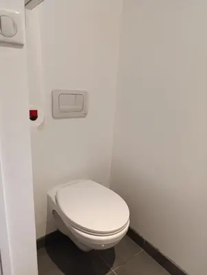 Salle de bains dans l'établissement Maison de 200m2 proche Bénodet avec jardin privé