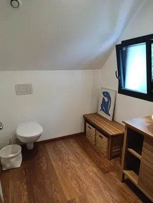 Salle de bains dans l'établissement Maison de 200m2 proche Bénodet avec jardin privé