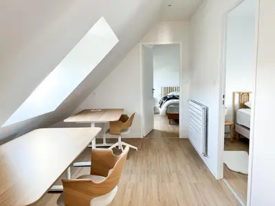 Un ou plusieurs lits dans un hébergement de l'établissement Architect-designed villa with sea view