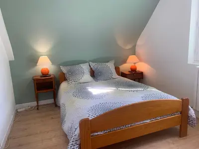 Un ou plusieurs lits dans un hébergement de l'établissement Au calme en campagne à moins de 10 min de la plage