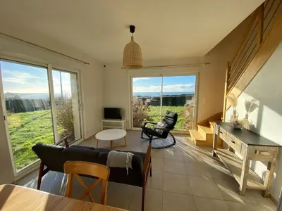 Télévision ou salle de divertissement dans l'établissement Panoramic sea view Le Conquet