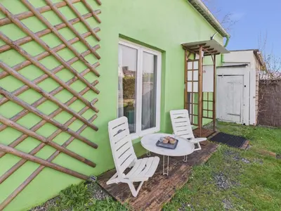 Jardin de l'établissement Charmant gîte pour 2 avec jardin