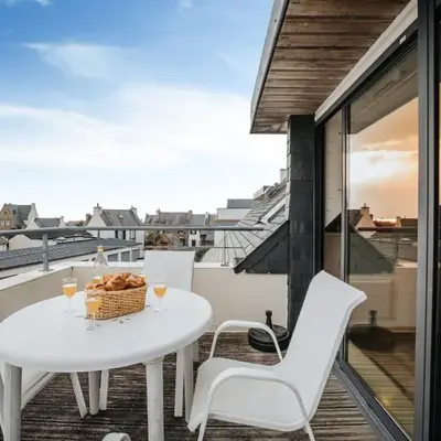 Seaview Duplex with Terrace in Le Conquet