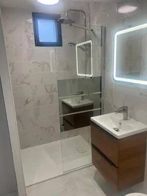 Salle de bains dans l'établissement Studio attenant à la maison