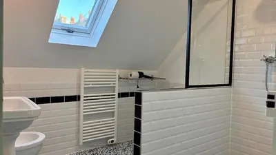 Salle de bains dans l'établissement Ti mod-kozh - port et commerces à pieds