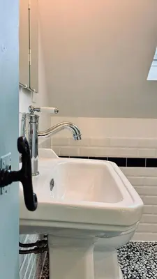 Salle de bains dans l'établissement Ti mod-kozh - port et commerces à pieds