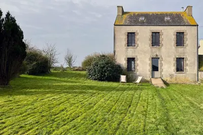 Jardin de l'établissement Charmante maison pour 7 sur la côte des légendes
