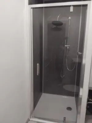 Salle de bains dans l'établissement BREST - Centre - pied a terre