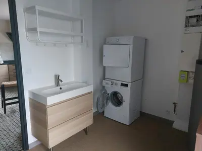 Cuisine ou kitchenette dans l'établissement Maison ROSCOFF avec vue mer