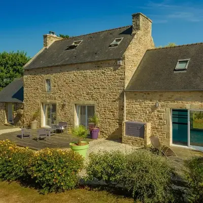 Peaceful Holiday Home in Plouguin with Indoor Pool