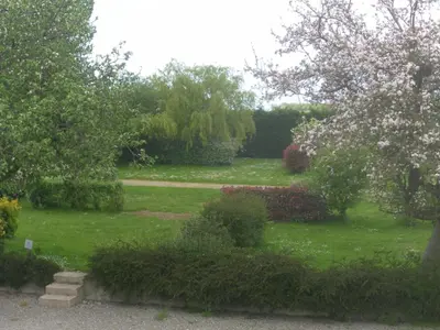 Jardin de l'établissement Les Mobile home de KERROYAL