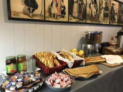 Nourriture dans l'hôtel ou à proximité