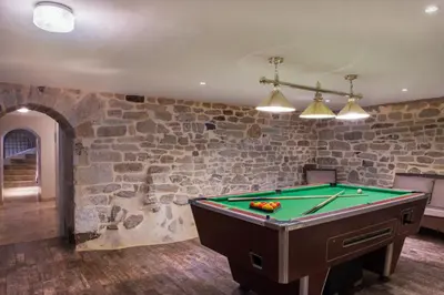 Billard dans l'établissement Manoir de Kerhuel de Quimper