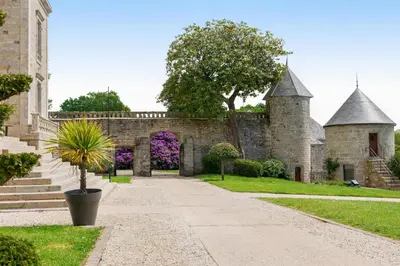 Jardin de l'établissement Manoir de Kerhuel de Quimper