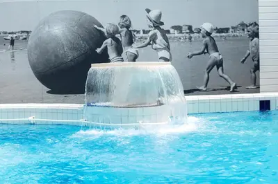 Piscine de l'établissement Hôtel Kastel - Relais Thalasso & Spa ou située à proximité