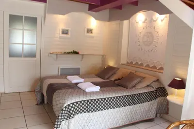 Un ou plusieurs lits dans un hébergement de l'établissement Auberge de Keringar