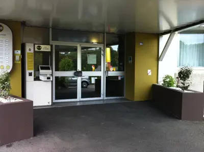 Hall ou réception de l'établissement B&B HOTEL Quimper Sud Bénodet