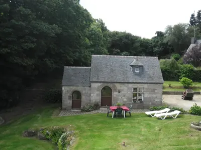 Jardin de l'établissement maison kerivarch G