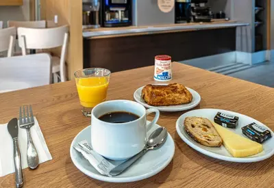 Nourriture dans l'hôtel ou à proximité