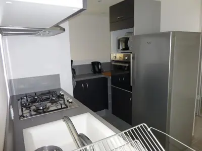 Cuisine ou kitchenette dans l'établissement Gite entre Terre et Mer